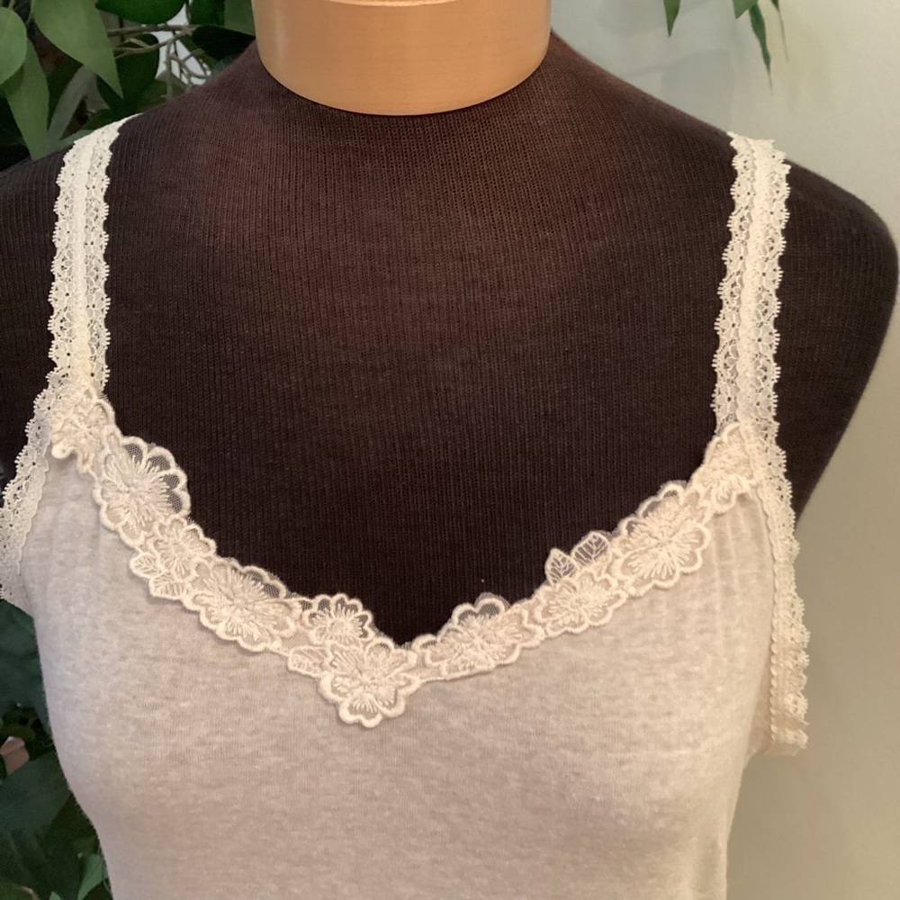 Mossimo camisole tank top Woman’s size XXL cream marled with tan v neck - Picture 10 of 12